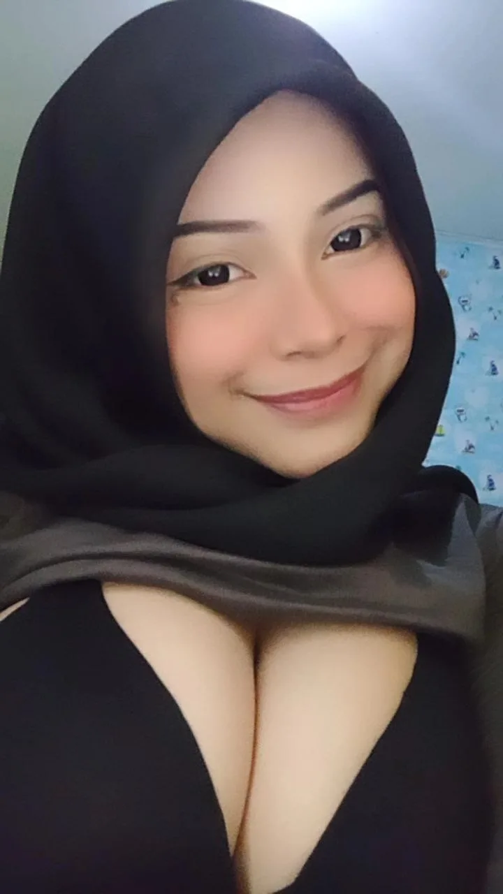 Lina Hijab Tobrut Remas Nenen + Colmek! 1 JOINTELEGRAM@bokepviral72 06