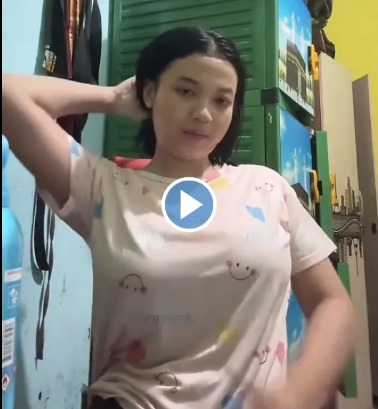 Live TIKTOK Cimolla Habis Mandi FULL ! 1 image 16