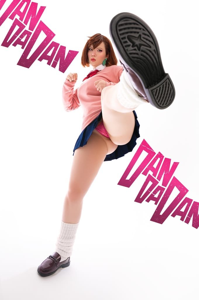 Coser Lada Lyumos - Momo Ayase 1 Lada Lyumos Momo Ayase 3