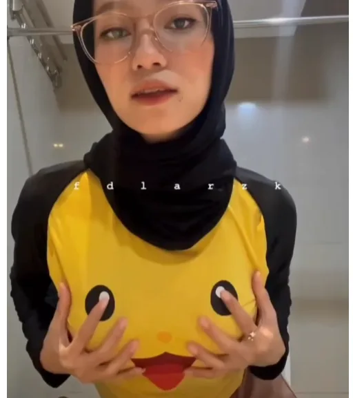 Fadhilarzk Konten Eksklusif edisi Pikachu! REMAS REMAS! 1 Screenshot 2025 01 26 231116