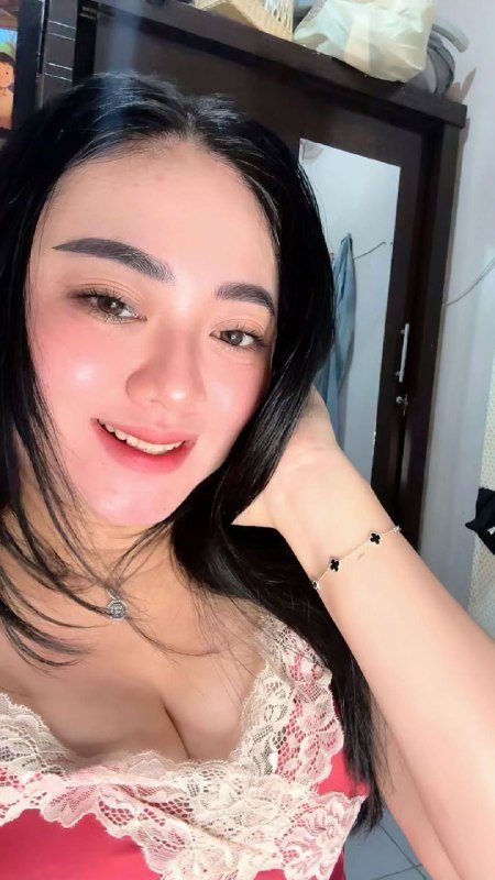 Della Aprilia Konten IG EKSKLUSIF! WOW BANGET!