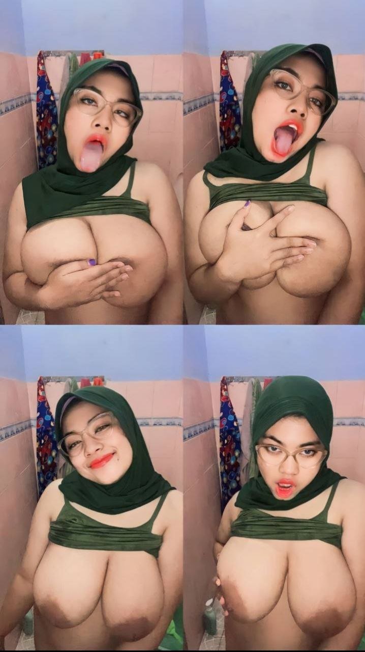 FITIRIANI TOBRUT omek di kamar mandi!